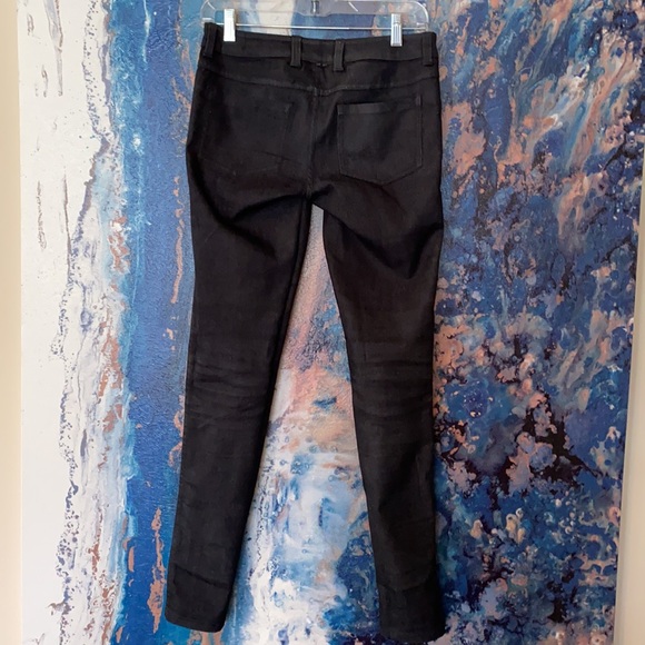 Ecru NYC Reversible Skinny Pants - Camo & Black - two pants in one! - Picture 5 of 11